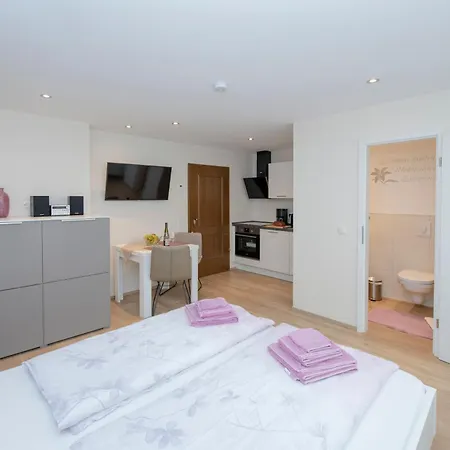 Am Historischen Matthiasturm Neef