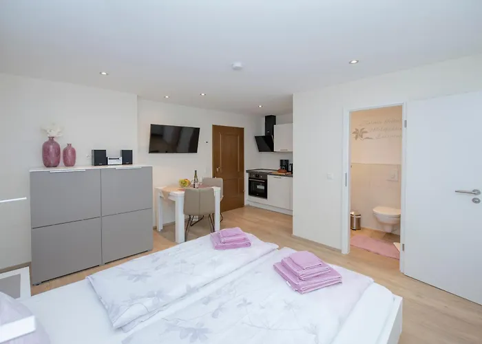 Am Historischen Matthiasturm Neef